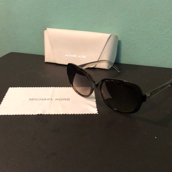 Michael Kors “Isle of Skye” Sunglasses - Picture 5 of 7